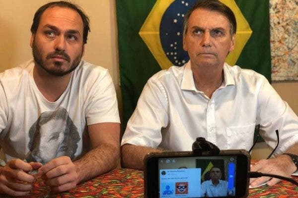 Carlos-Bolsonaro-Funcionrios-fantasmas